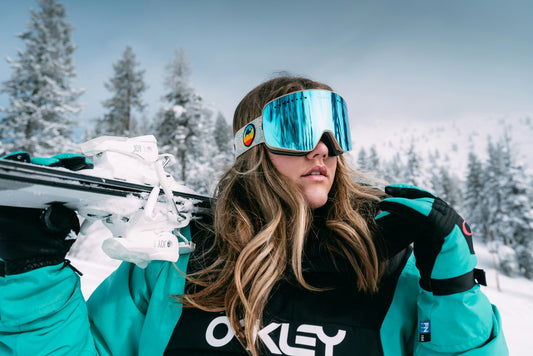 Top Must-Have Accessories for the Ski Season: Stay Stylish & Warm on the Slopes